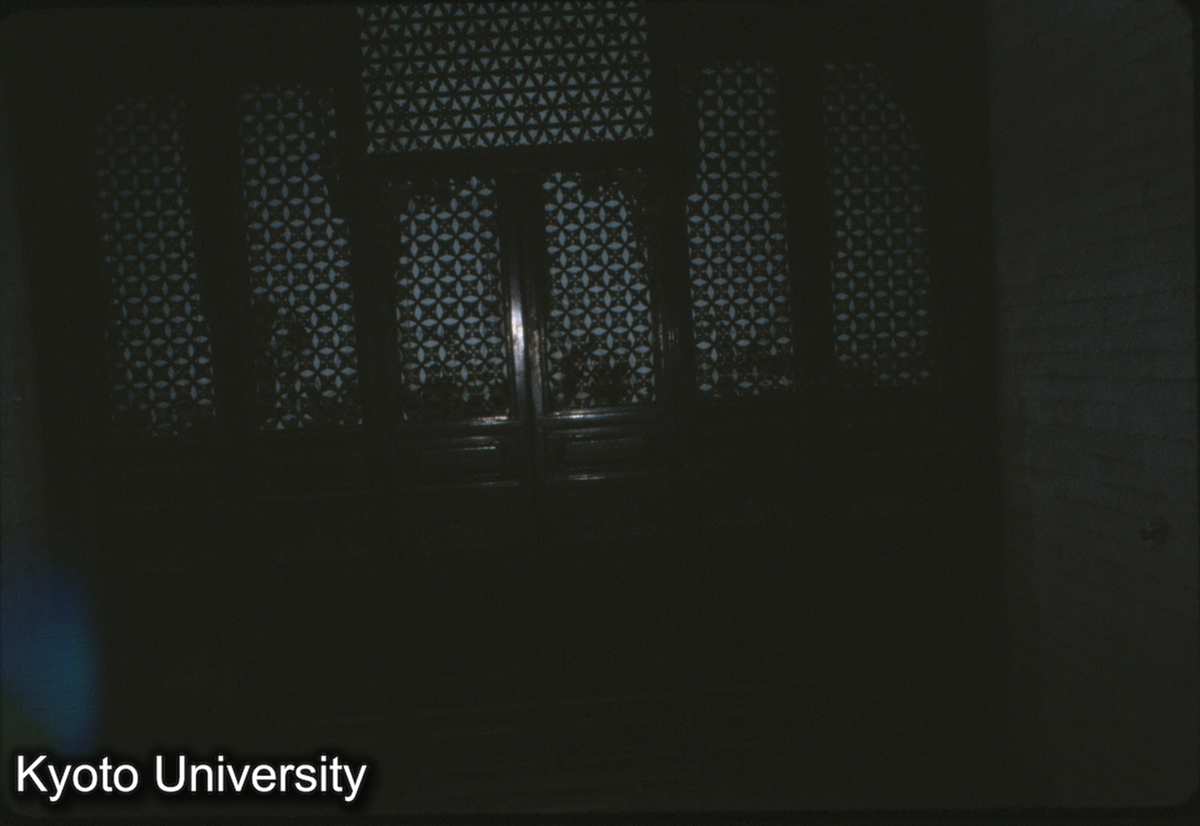 70-20_鞏県康百万地主荘園 隔扇 (1)