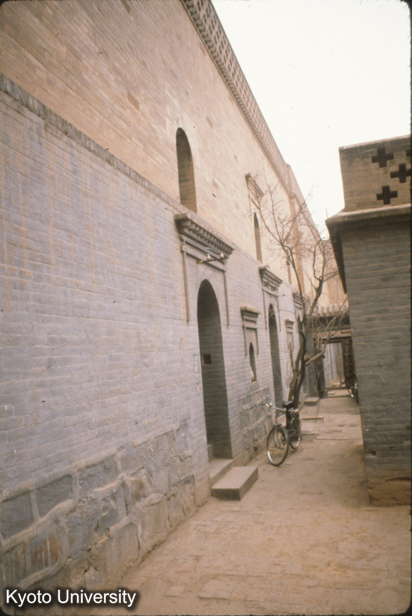 70-22_鞏県康百万地主荘園"靠山窯" (1)