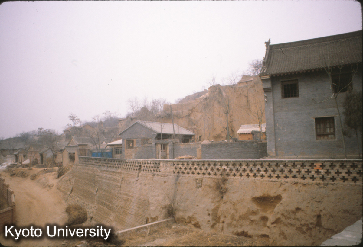70-31_鞏県康百万付近 民居 (1)