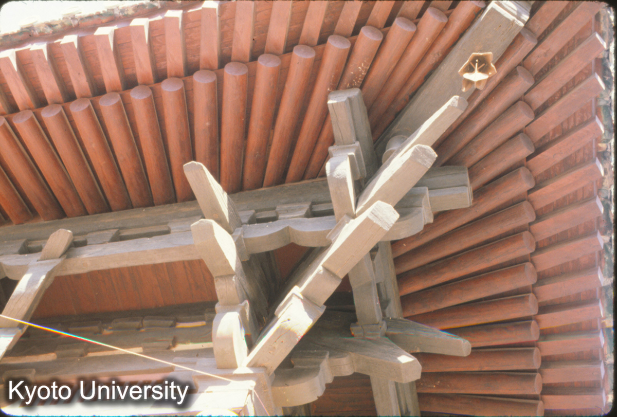 73-16_隆興寺 摩尼殿 （東南角） 転角鋪作見上ゲ (1)