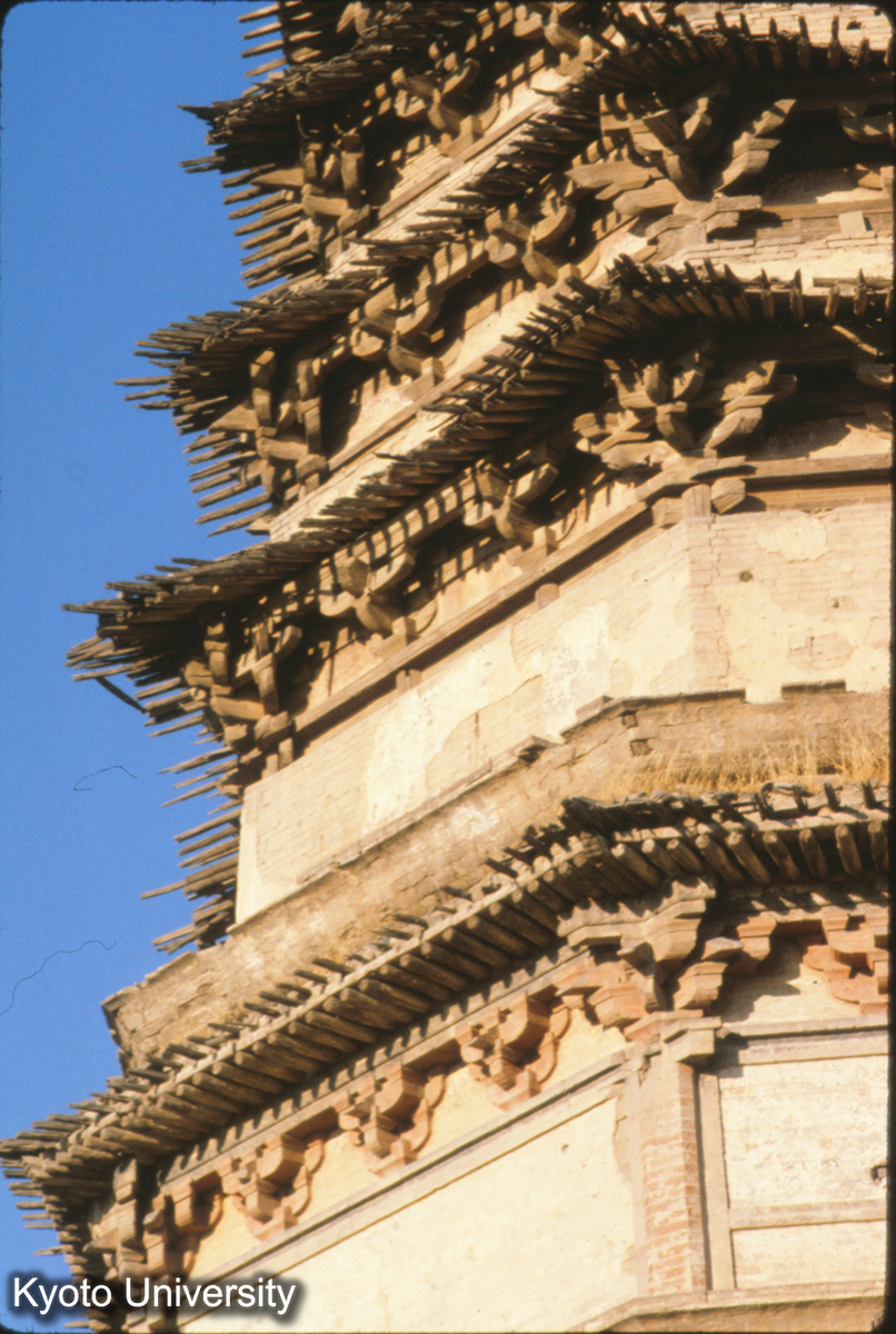 74-20_正定 天寧寺塔 外檐 下と上のとりつぎ部 (1)