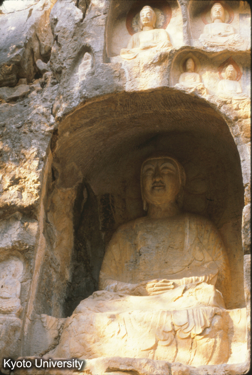 75-31_歴城 神通寺千仏崖 (1)