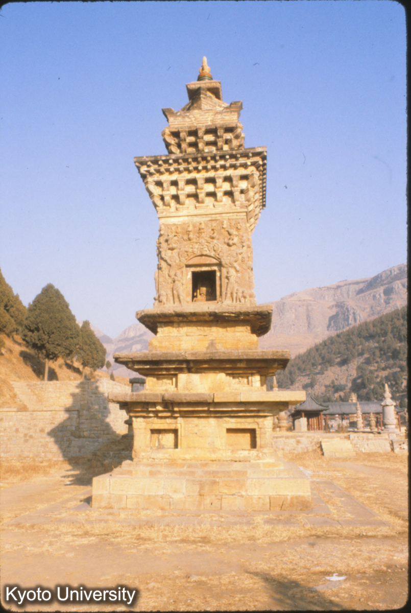 76-1_歴城 神通寺龍虎塔 (1)