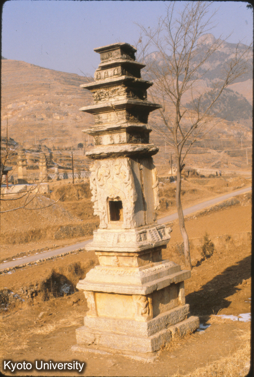 76-11_歴城 神通寺唐塔 (1)