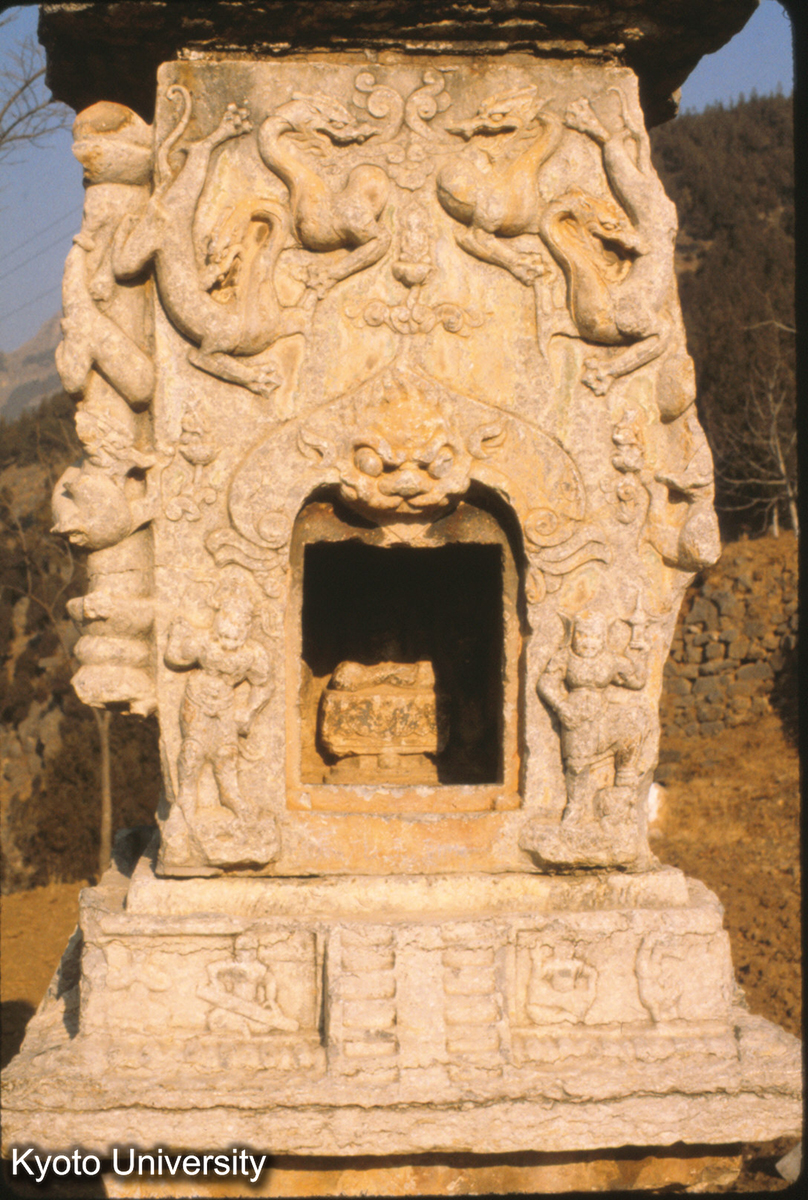 76-14_歴城 神通寺唐塔 細部 (1)