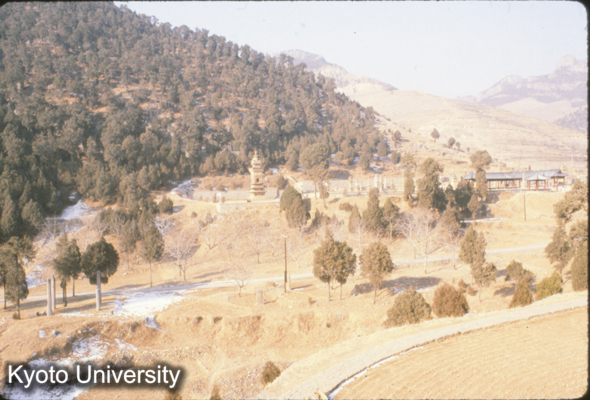 76-18_歴城 神通寺址 遠景 (1)