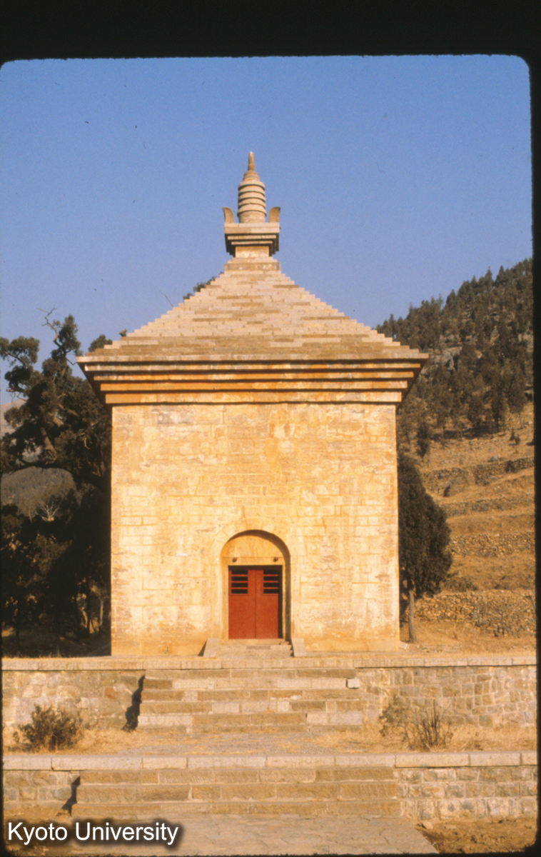 76-21_歴城 神通寺四門塔 東魏 武定2（544）隋 大業2（606） (1)