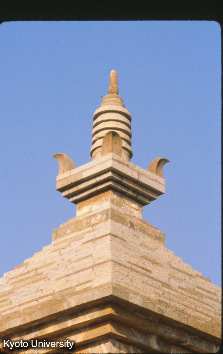 76-24_歴城 神通寺四門塔刹 (1)