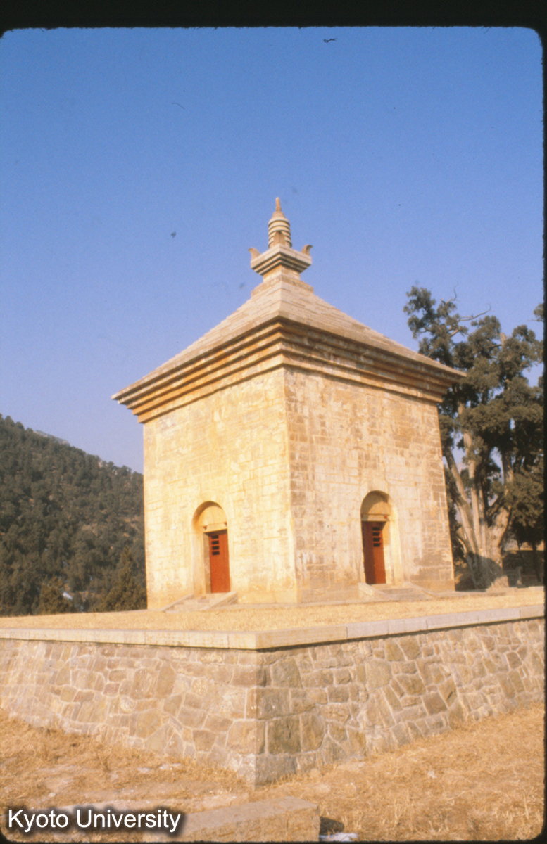 76-26_歴城 神通寺四門塔 (1)