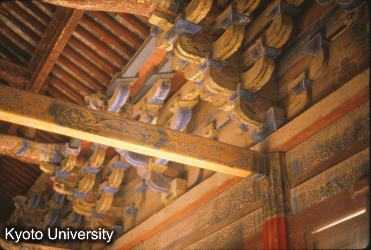 78-16_長清 霊岩寺 千仏殿 内部斗栱 明万暦重建 (1)