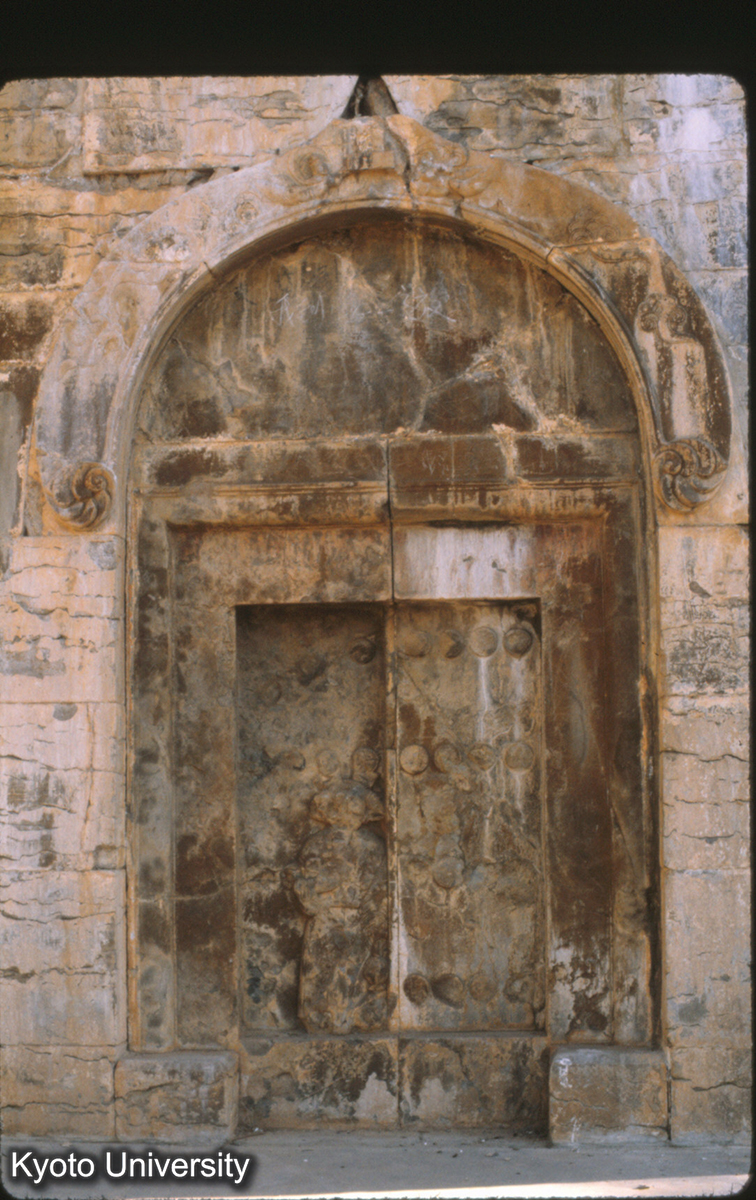 78-26_長清 霊岩寺 慧崇塔 拱門 唐開宝（741-55）初 石砌四門塔 六朝遺風? (1)