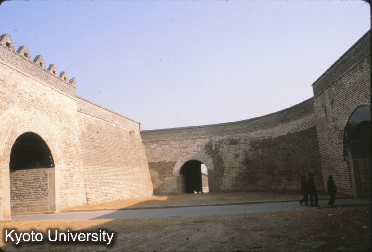 80-5_曲阜 県城南門（甕城） 明代_81 (1)