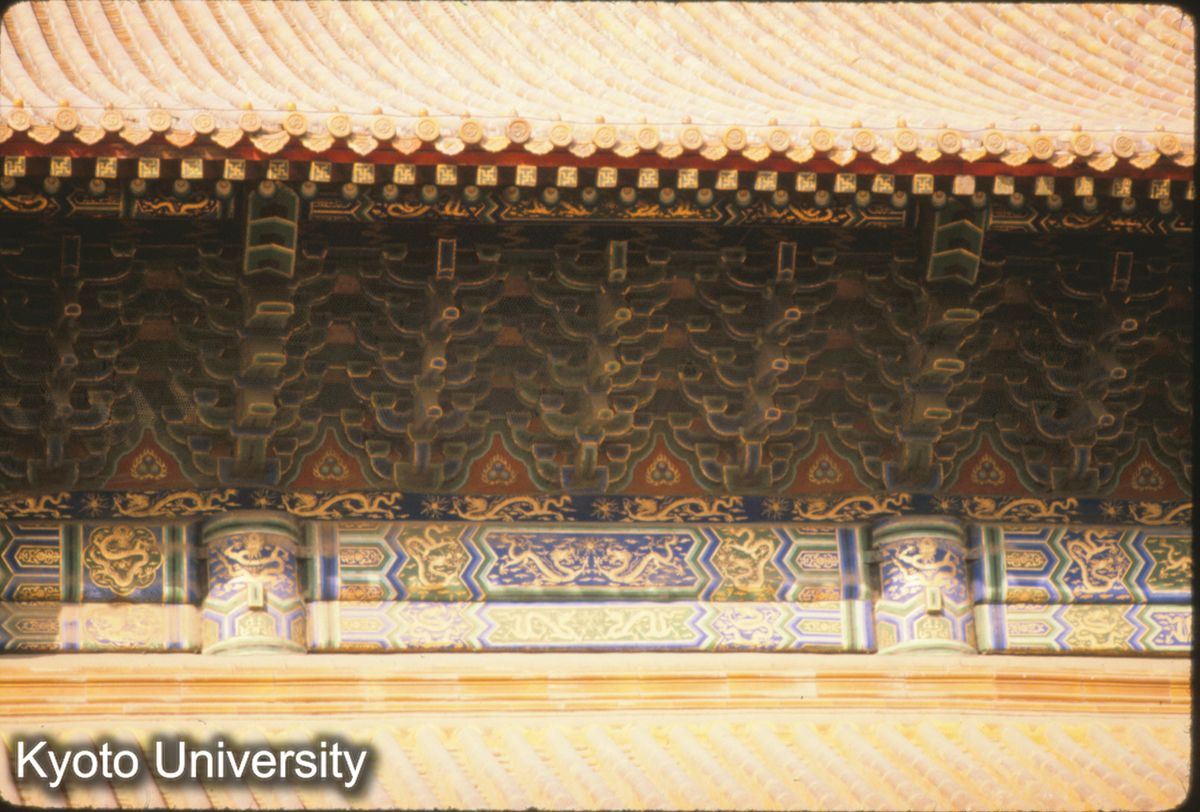 81-5_曲阜 孔廟大成殿 上層外檐斗栱 (1)