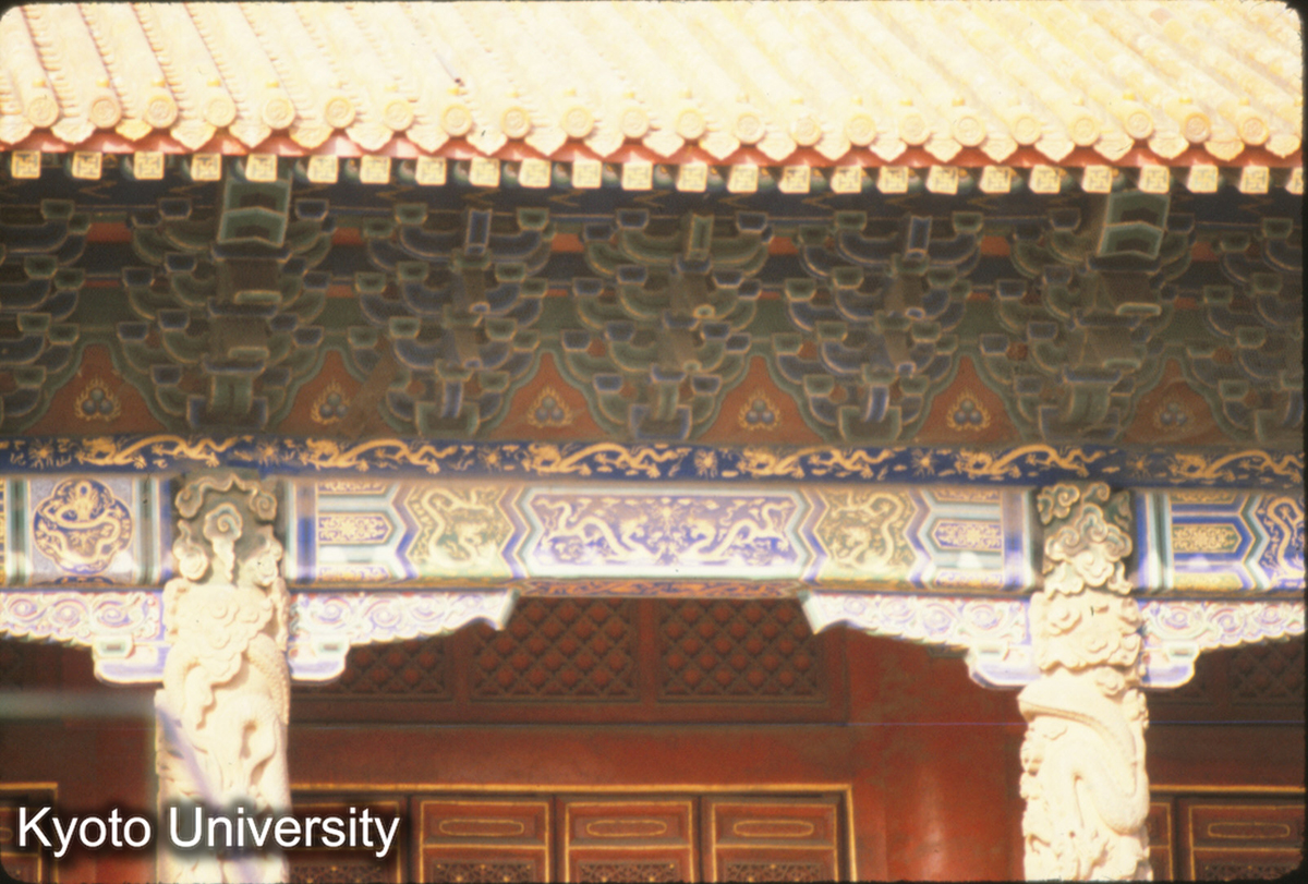 81-6_曲阜 孔廟大成殿 上層外檐斗栱 (1)