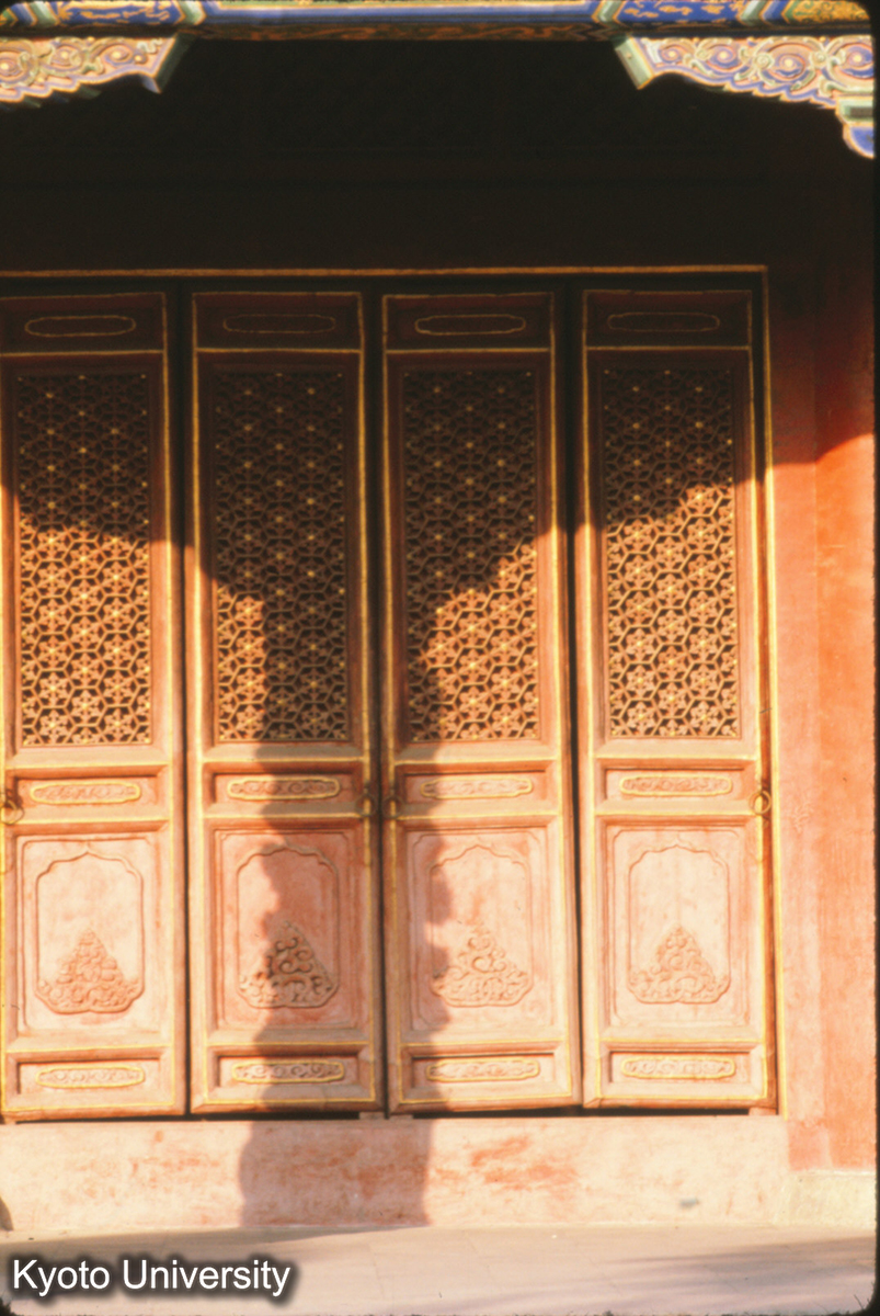 82-4_曲阜 孔廟大成殿 槅扉 (1)