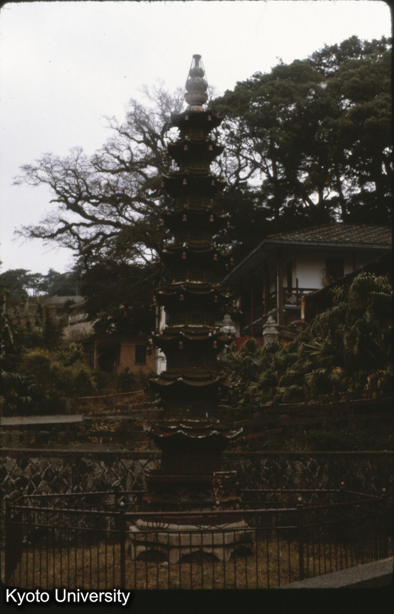 85-8_福州 鼓山湧泉寺陶塔 北宋 (1)