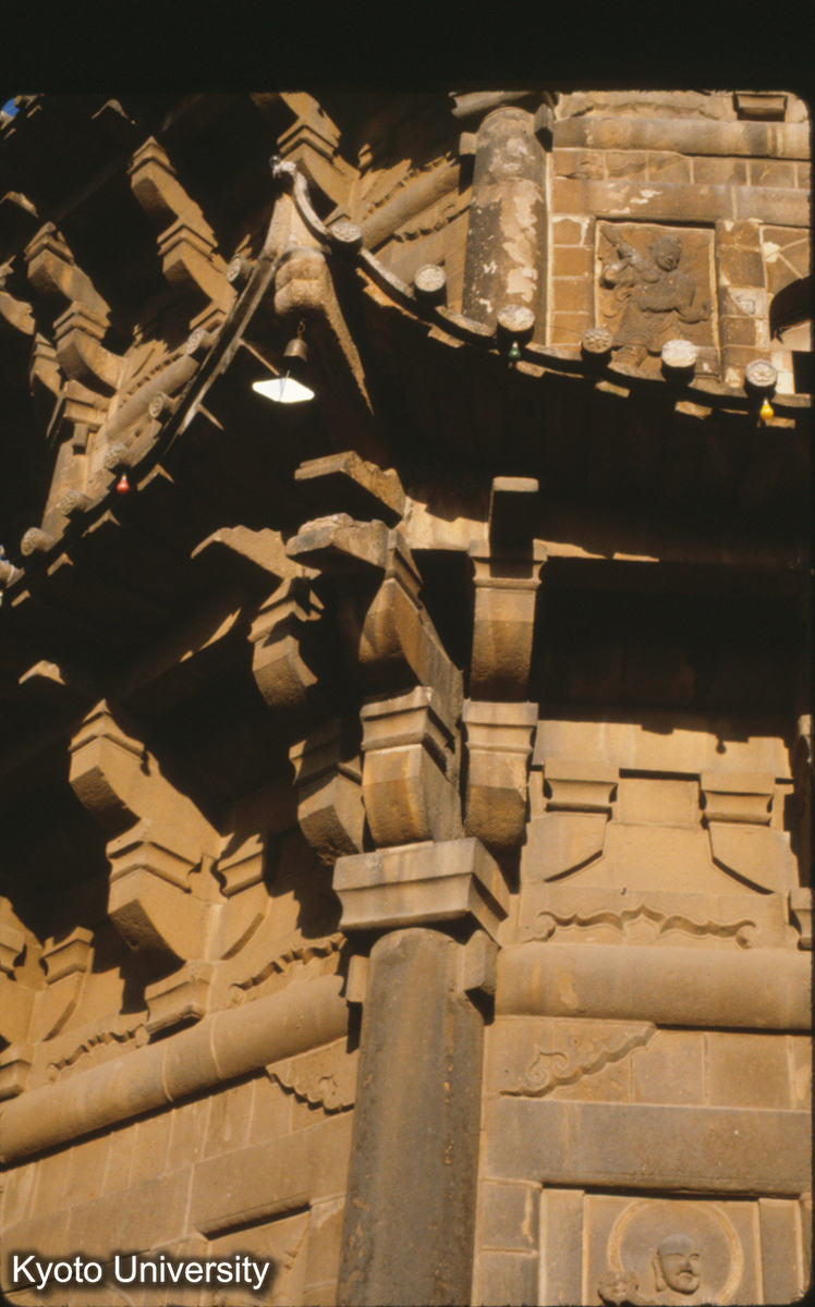 88-17_泉州 開元寺西塔 隅軒 (1)