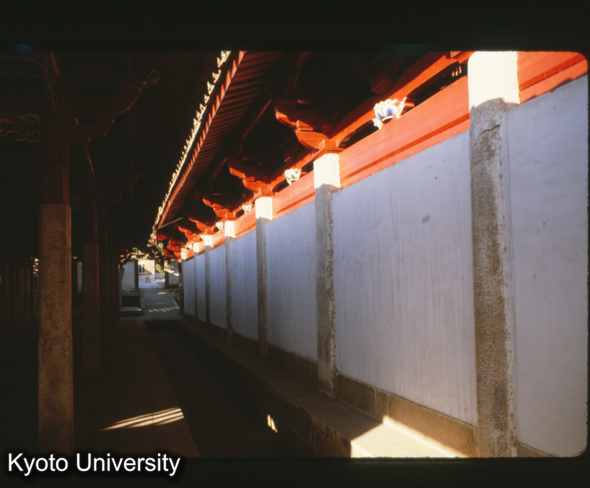 88-28_泉州 開元寺大雄宝殿 西側面 (1)