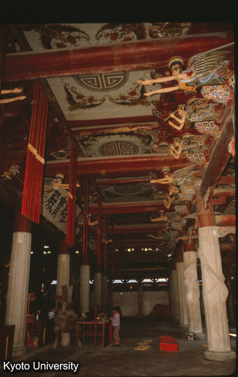 88-37止_泉州 開元寺大雄宝殿 梁架 飛天斗栱（ペルシャ）_81 (1)