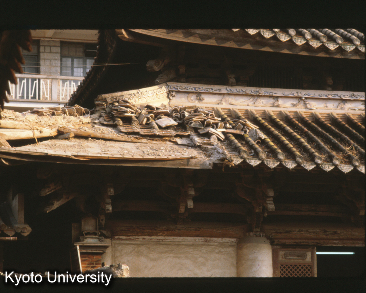 89-8_泉州 文廟大成殿 隅軒 (1)