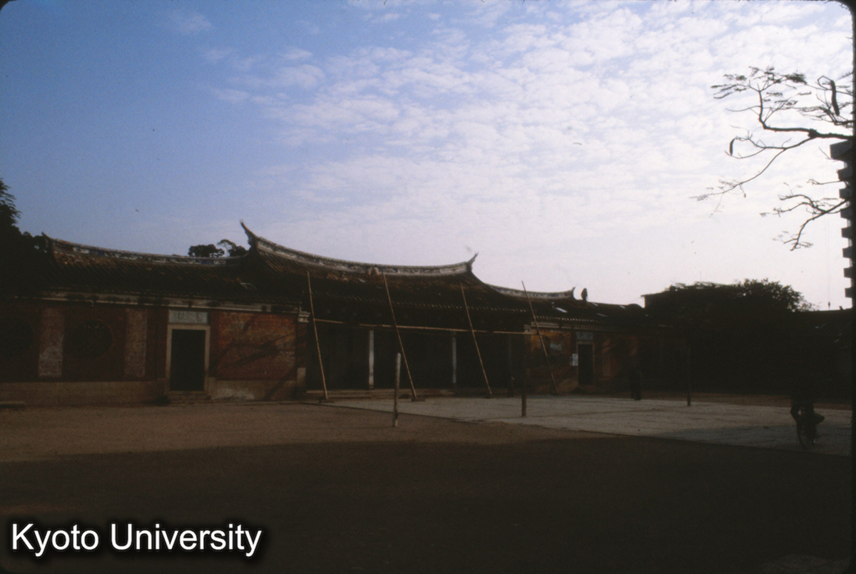 89-13_泉州 文廟三門（大成門）櫺星門等前面は已毀 (1)