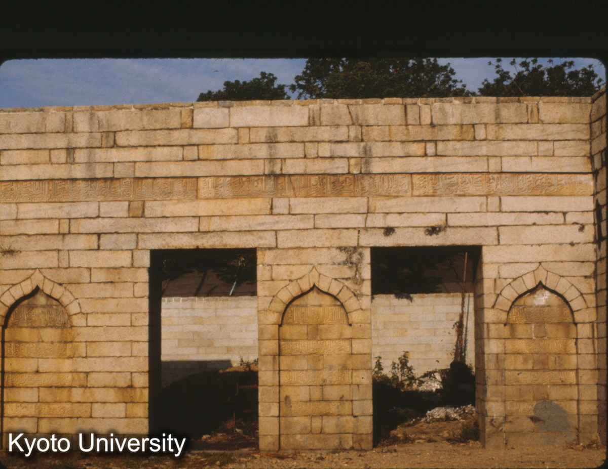 89-22_泉州 清浄寺（聖友寺）礼拝殿址 壁 (1)