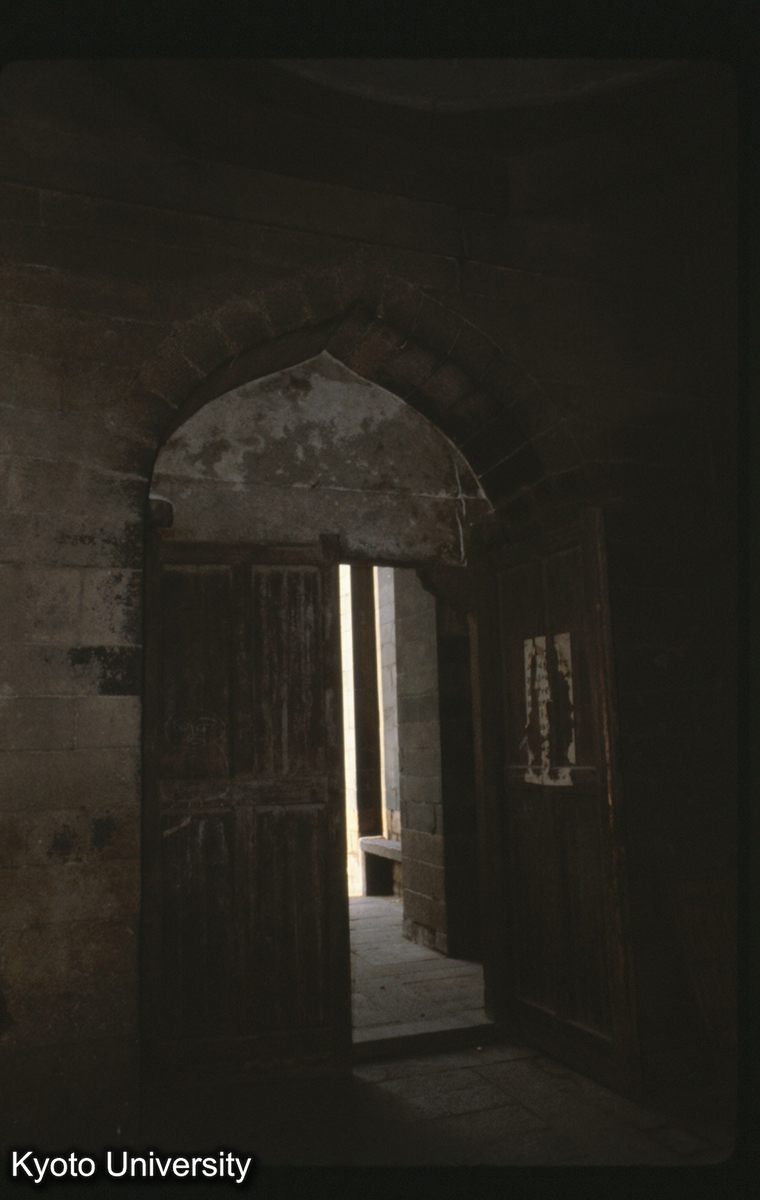 90-3_泉州 清浄寺大門（聖友寺） 後室 (1)