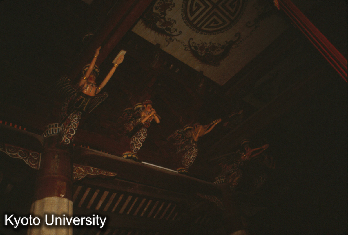 92-4_泉州 開元寺大雄宝殿 飛天斗栱 (1)