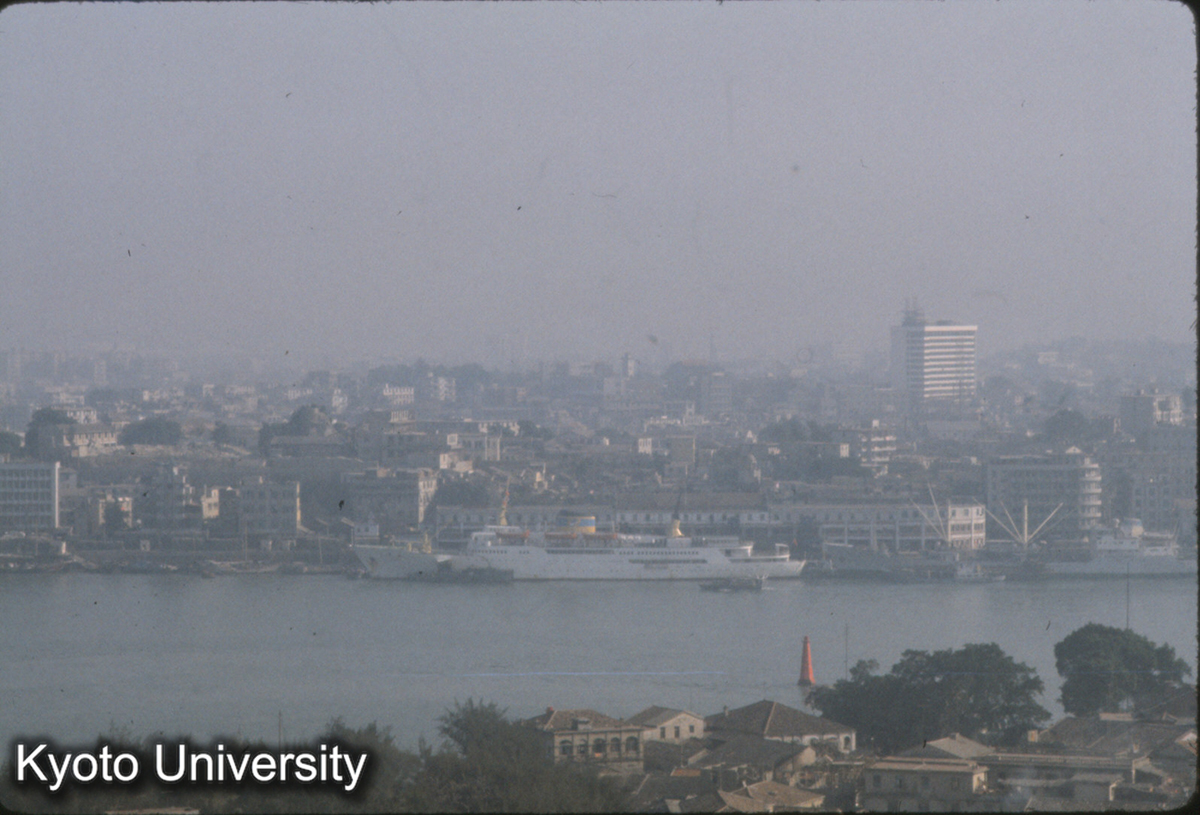 92-32_厦門 遠望（鼓浪嶼より） (1)