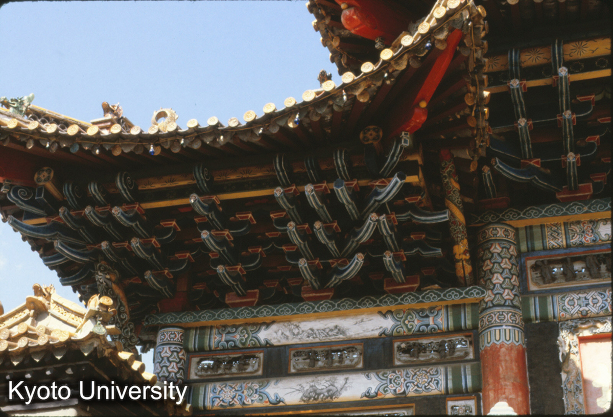 95-2_昆明 円通寺牌楼 斗栱 (1)