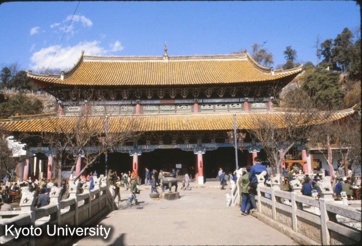 95-7_昆明 円通寺正殿 (1)