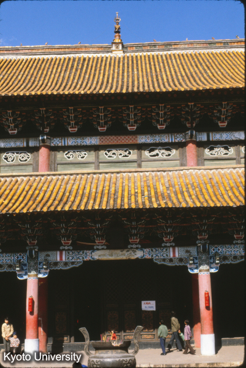 95-9_昆明 円通寺正殿 (1)