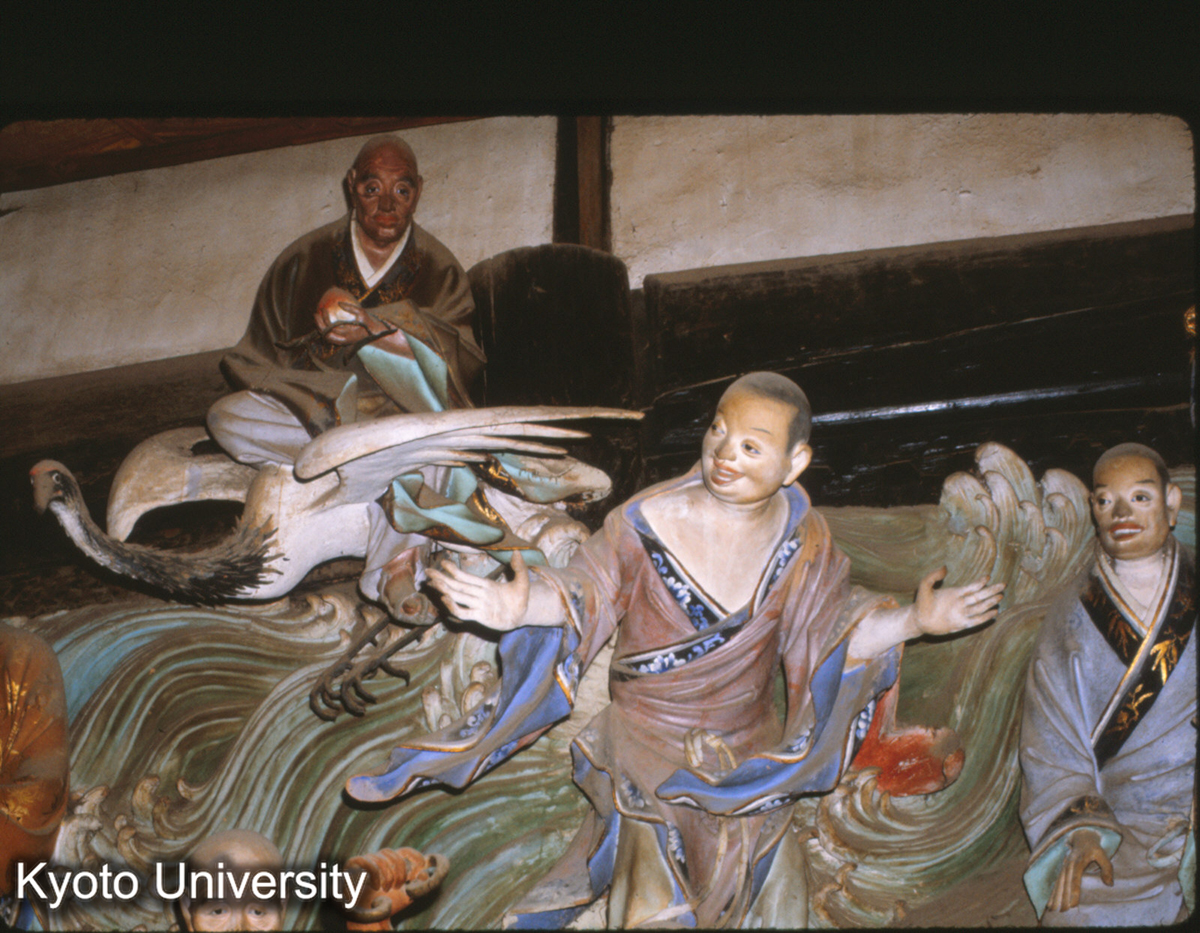 96-28_昆明 笻竹寺大雄宝殿 五百羅漢 (1)