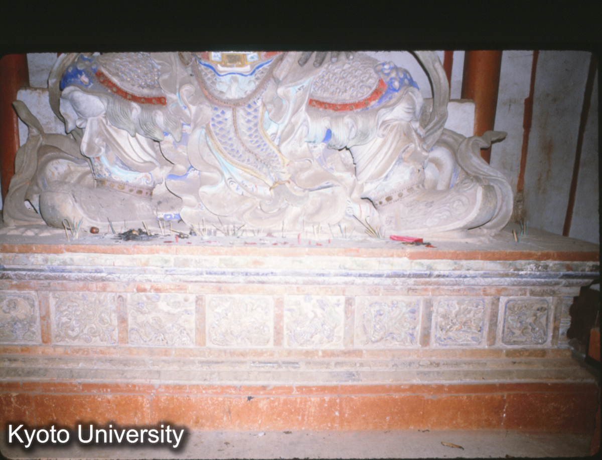 97-4_昆明 西山龍門霊観殿 須弥坐 (1)