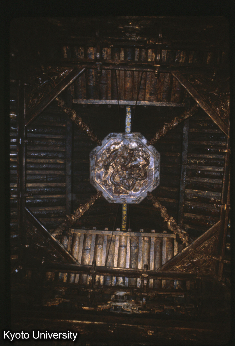 98-15_昆明 金殿 藻井（仰視） (1)