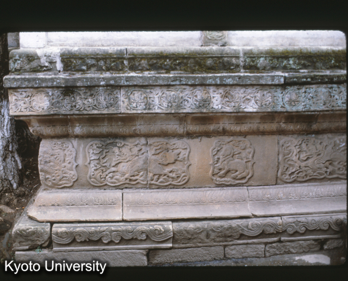 98-36止_昆明 金殿 台基 束腰 (1)