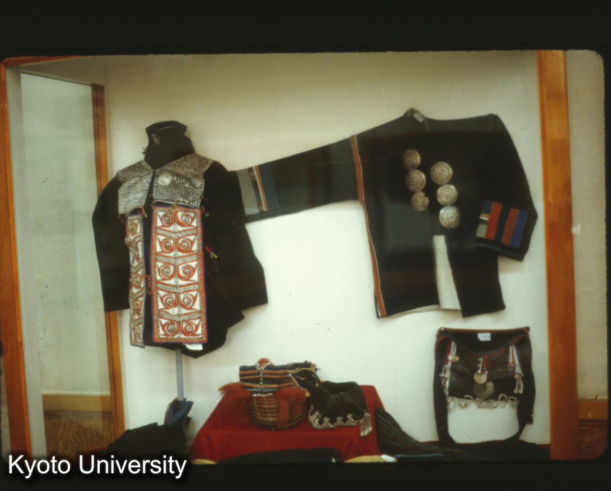 99-35_ミャオ族（雲南省博物館） (1)