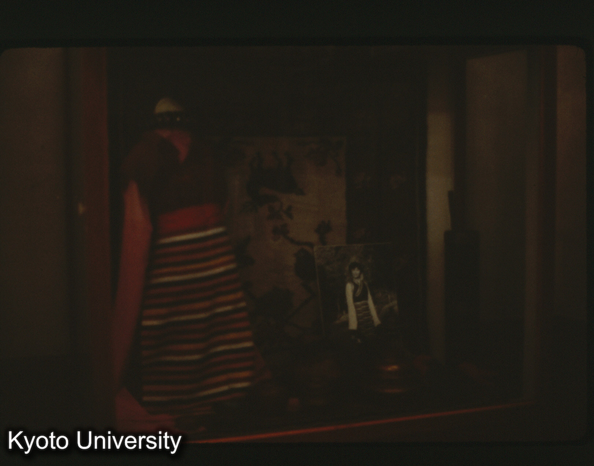 100-2_チベット族（雲南省博） (1)