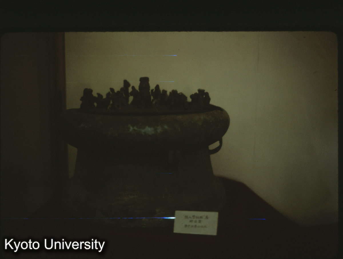 100-10_殺人祭銅鼓蓋貯貝器（石寨山） （雲南省博） (1)