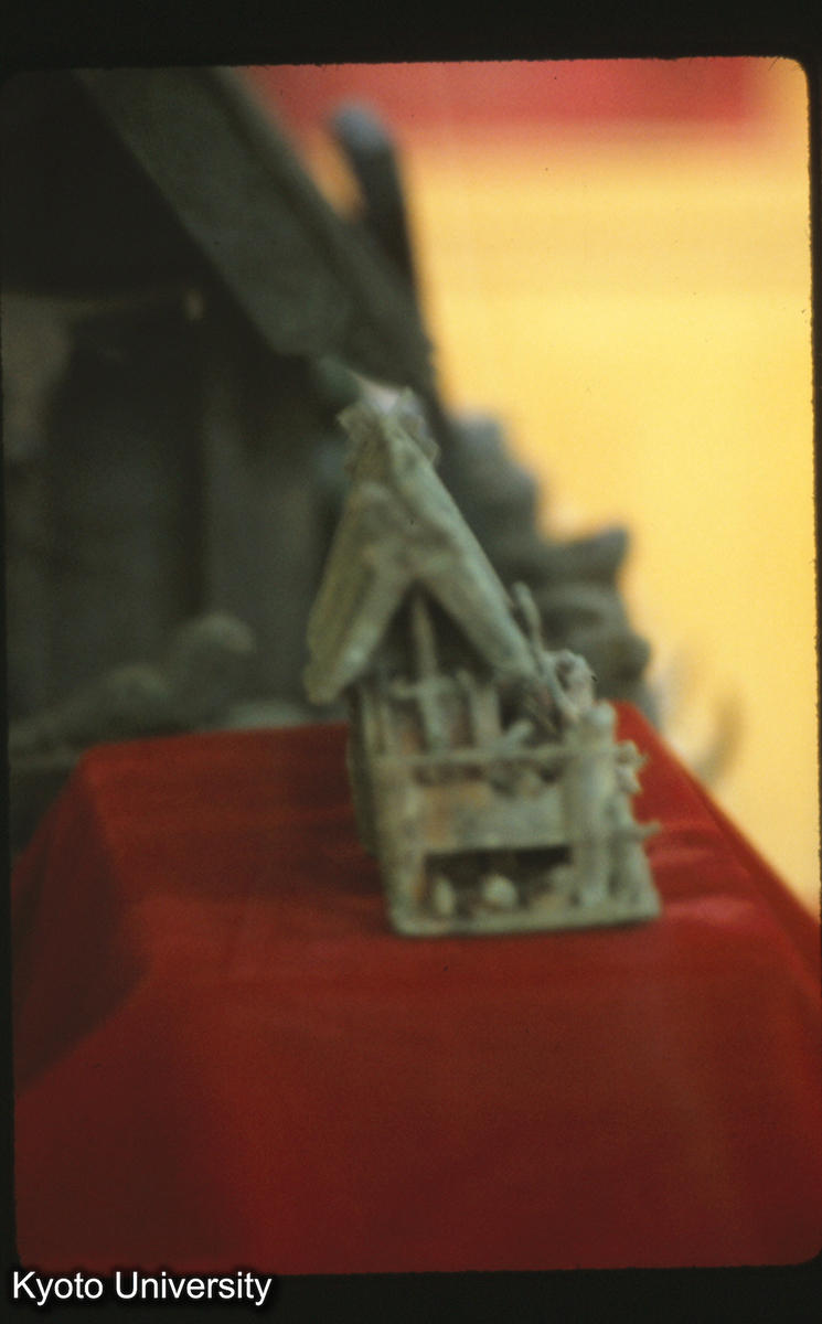 100-16_銅房子（石寨山） （雲南省博） (1)