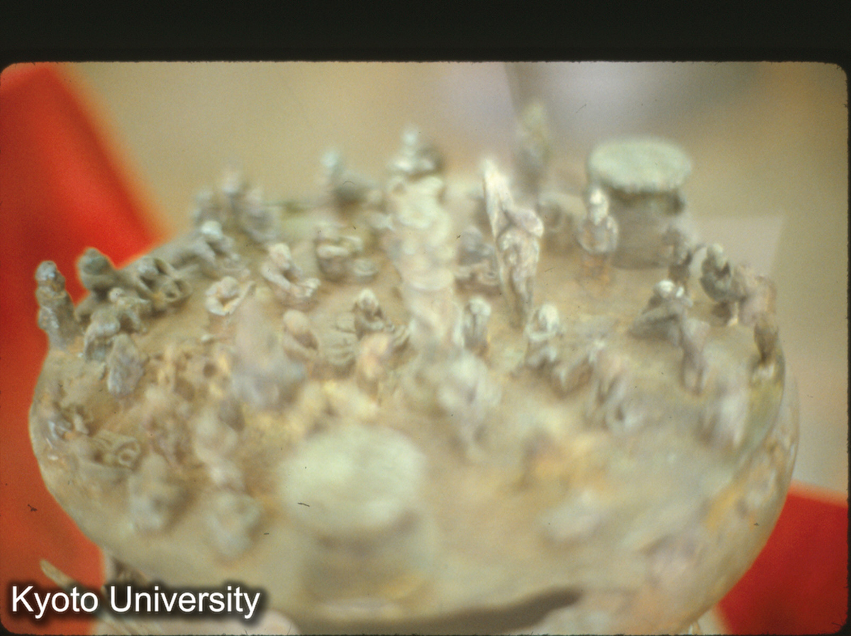 100-22_殺人祭銅鼓蓋貯貝器 (1)