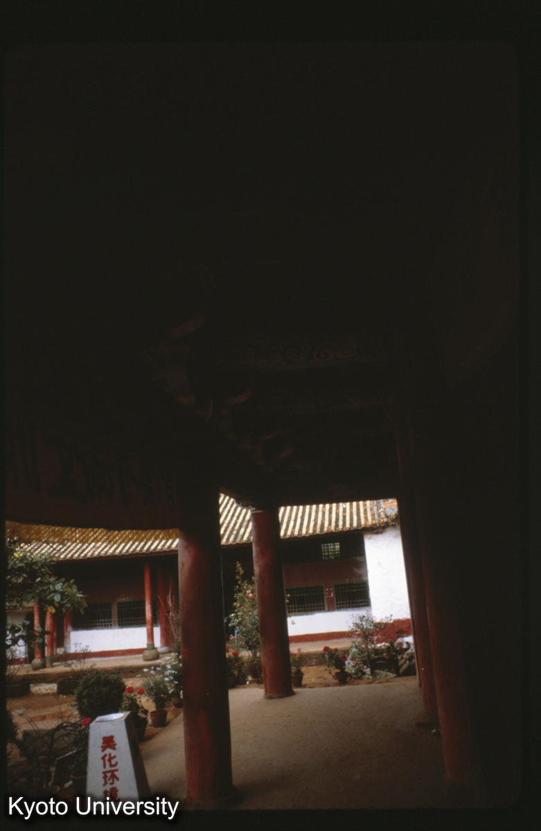 103-8_安寧 曹渓寺大殿 前廊 (1)