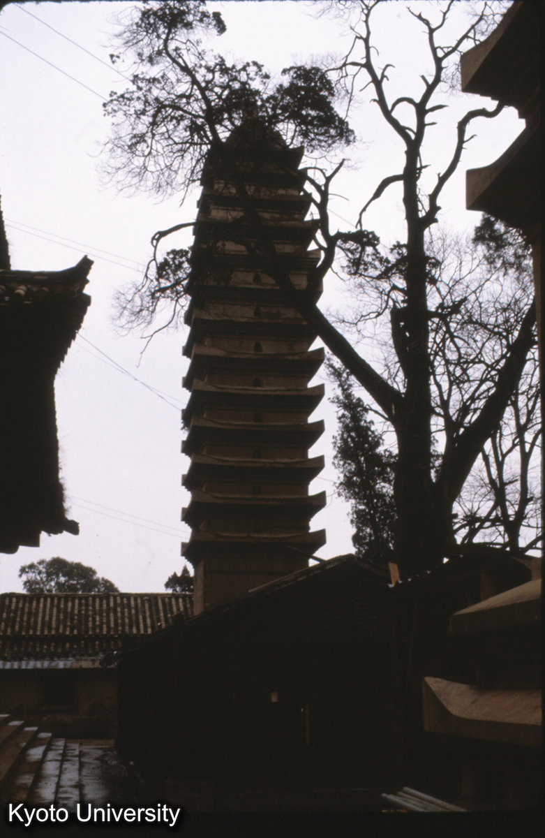 103-28_昆明 大徳寺西塔 双塔 (1)