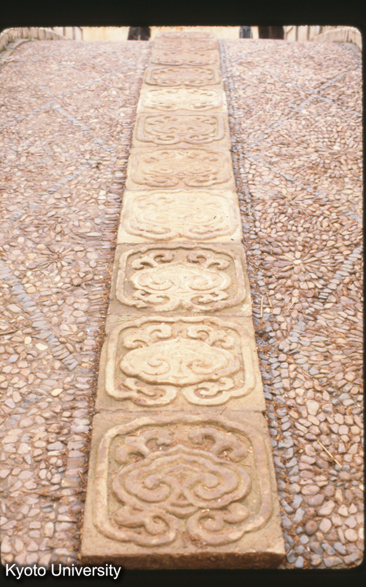 104-10_昆明 文廟 泮池の橋 鋪石は明? (1)