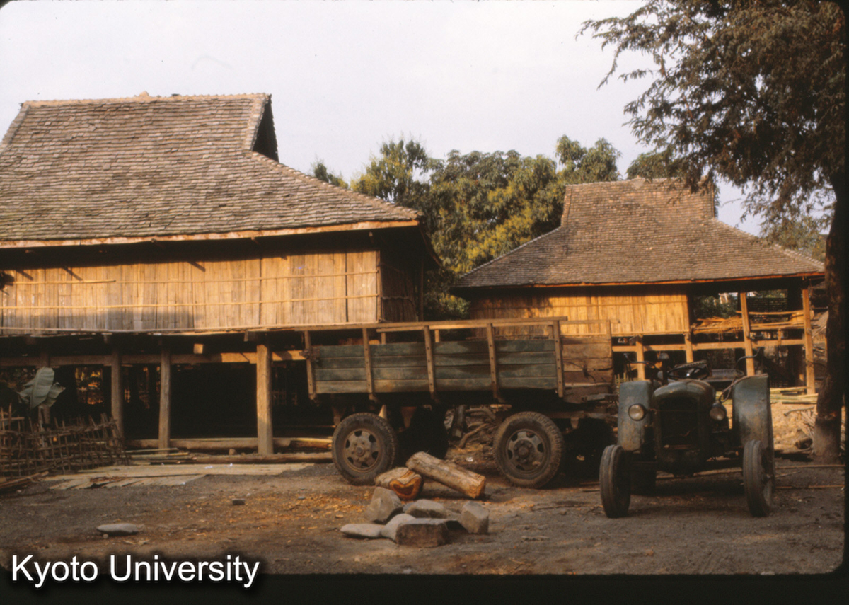 104-29_景洪 タイ族 民居 (1)