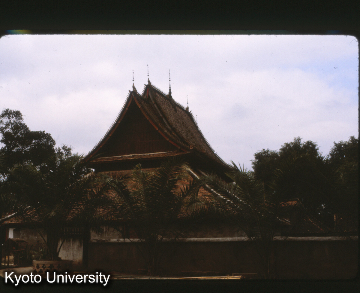 105-18_景洪 曼角仏寺大殿_81 (1)