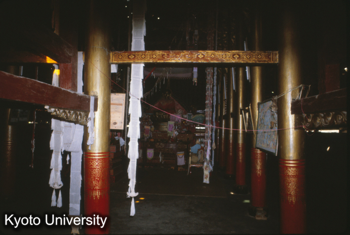 106-1_曼角仏寺大殿 (1)