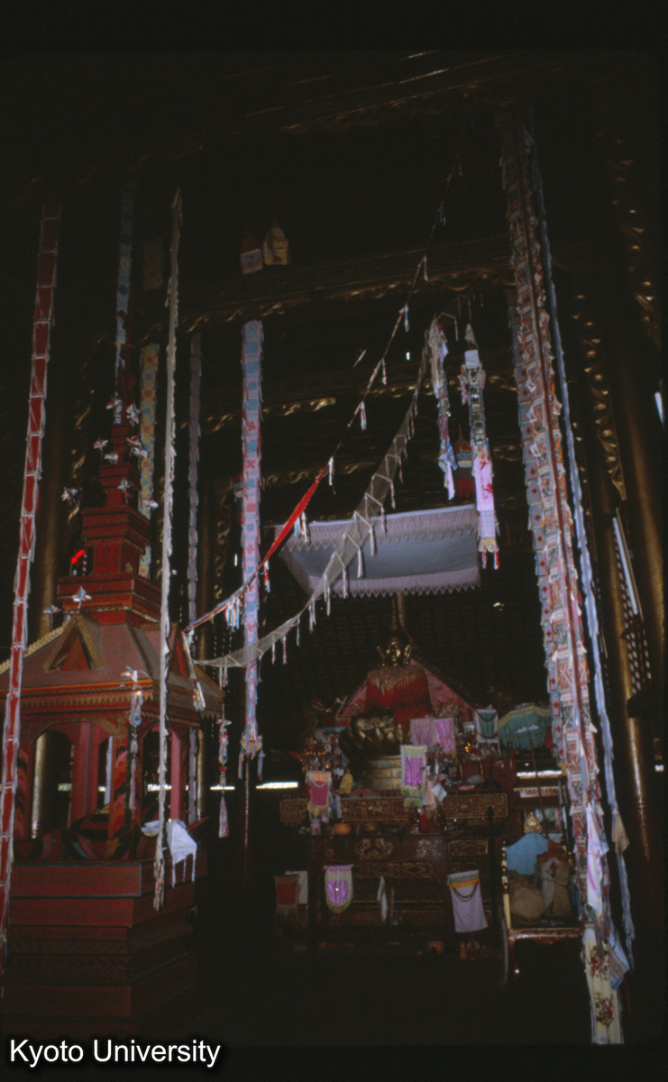 106-16_曼角仏寺大殿 (1)