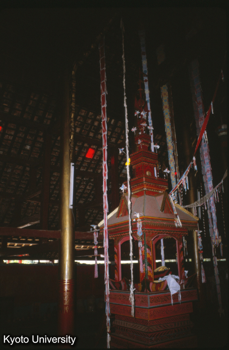 106-18_曼角仏寺大殿 厨子 (1)