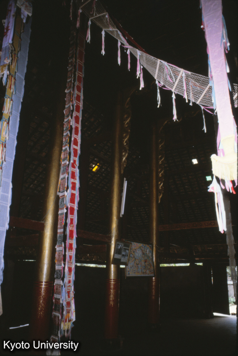 106-27_曼角仏寺大殿 (1)